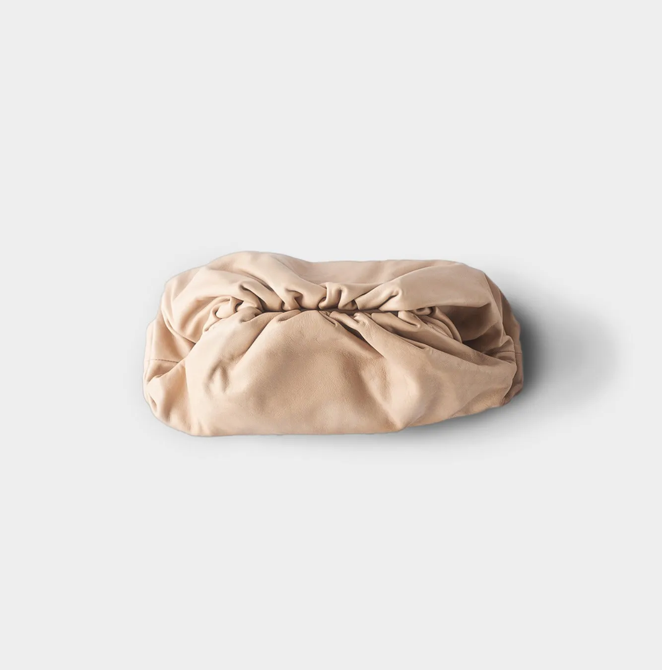 BOTTEGA VENETA - POUCH BAG BEIGE