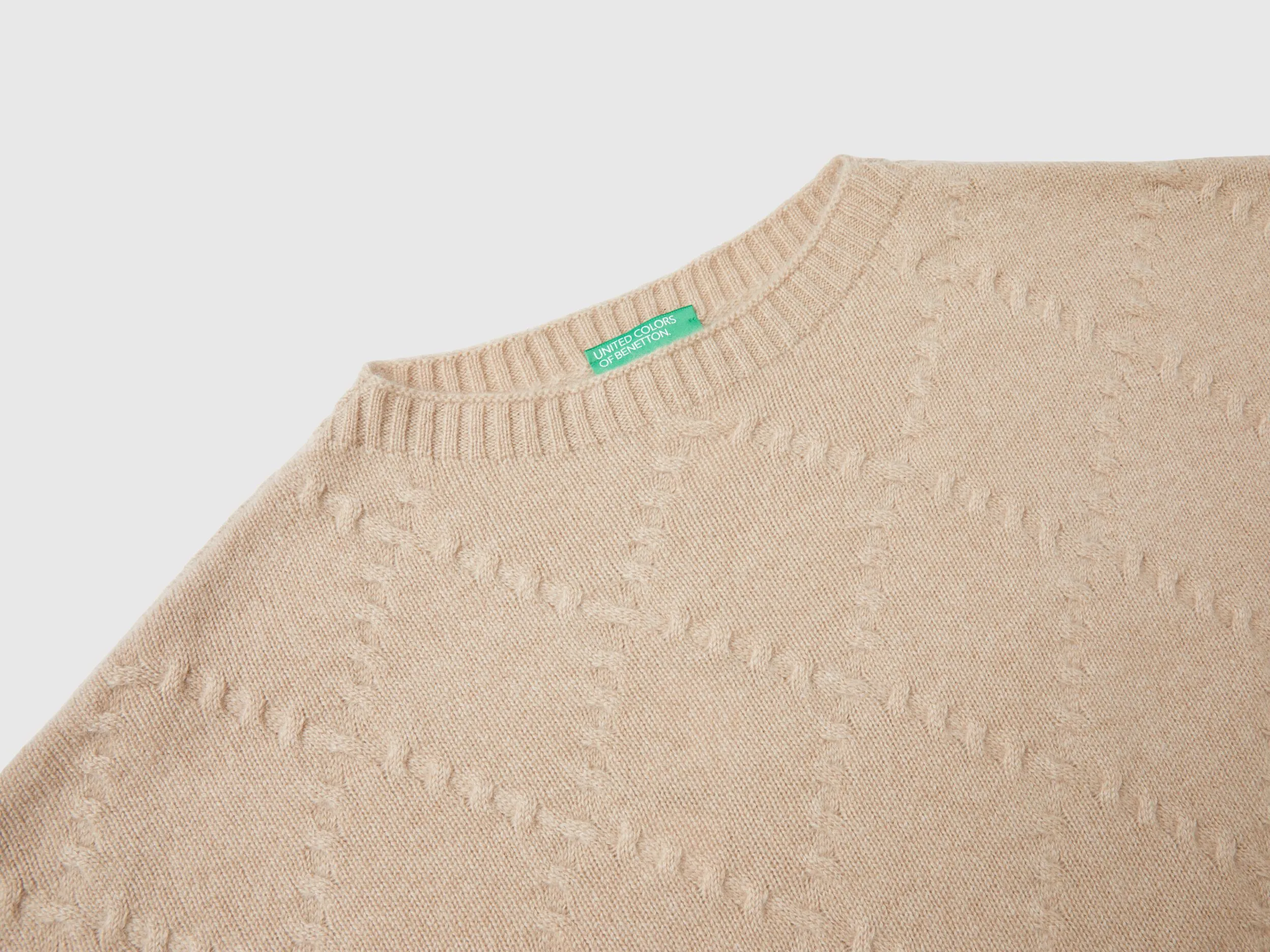 Diamond cape in pure cashmere - Beige | Benetton