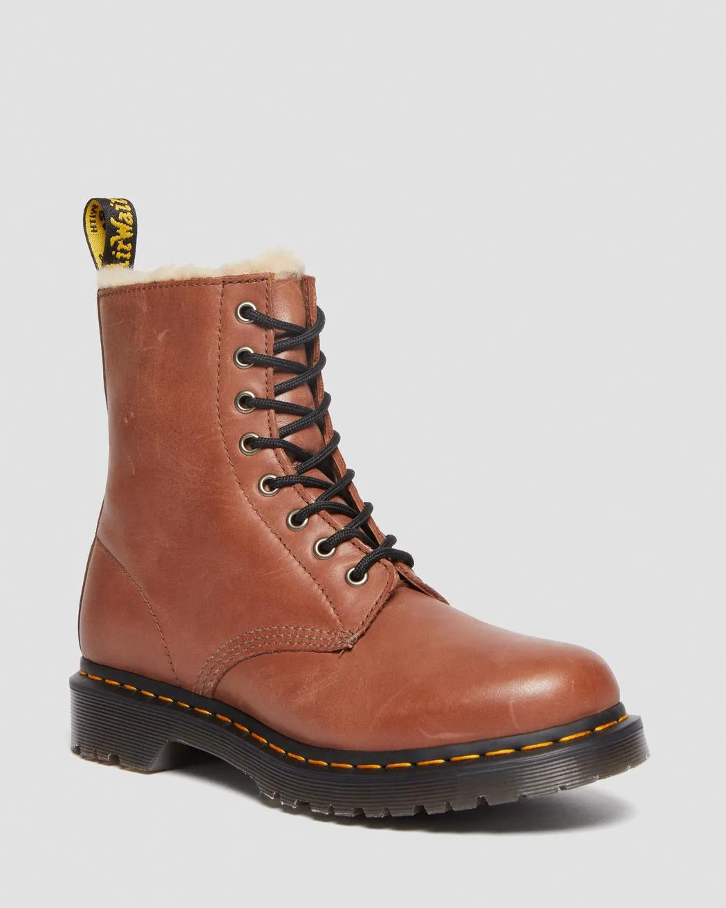 Dr Martens- 1460 Serena Saddle Tan Farrier