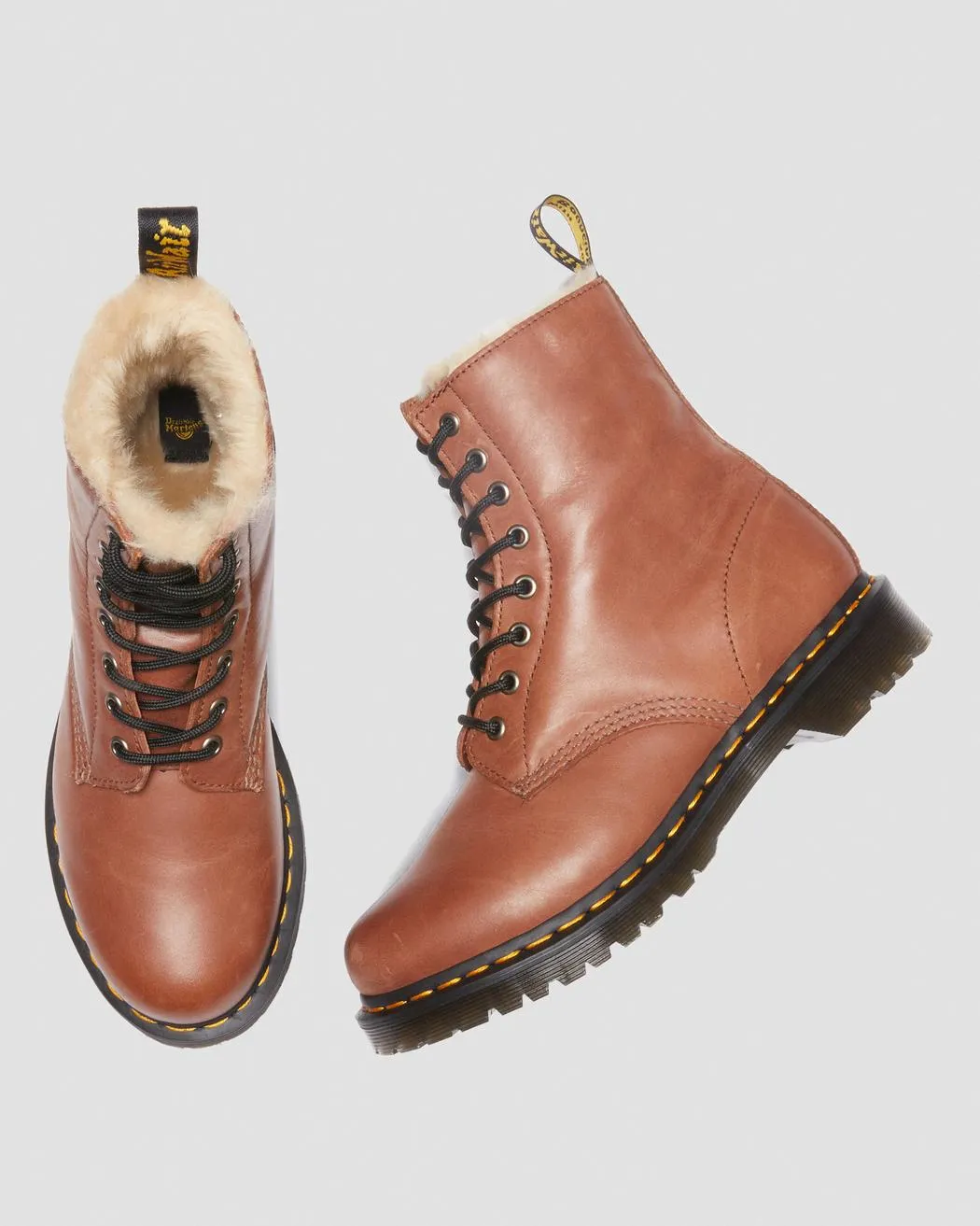 Dr Martens- 1460 Serena Saddle Tan Farrier