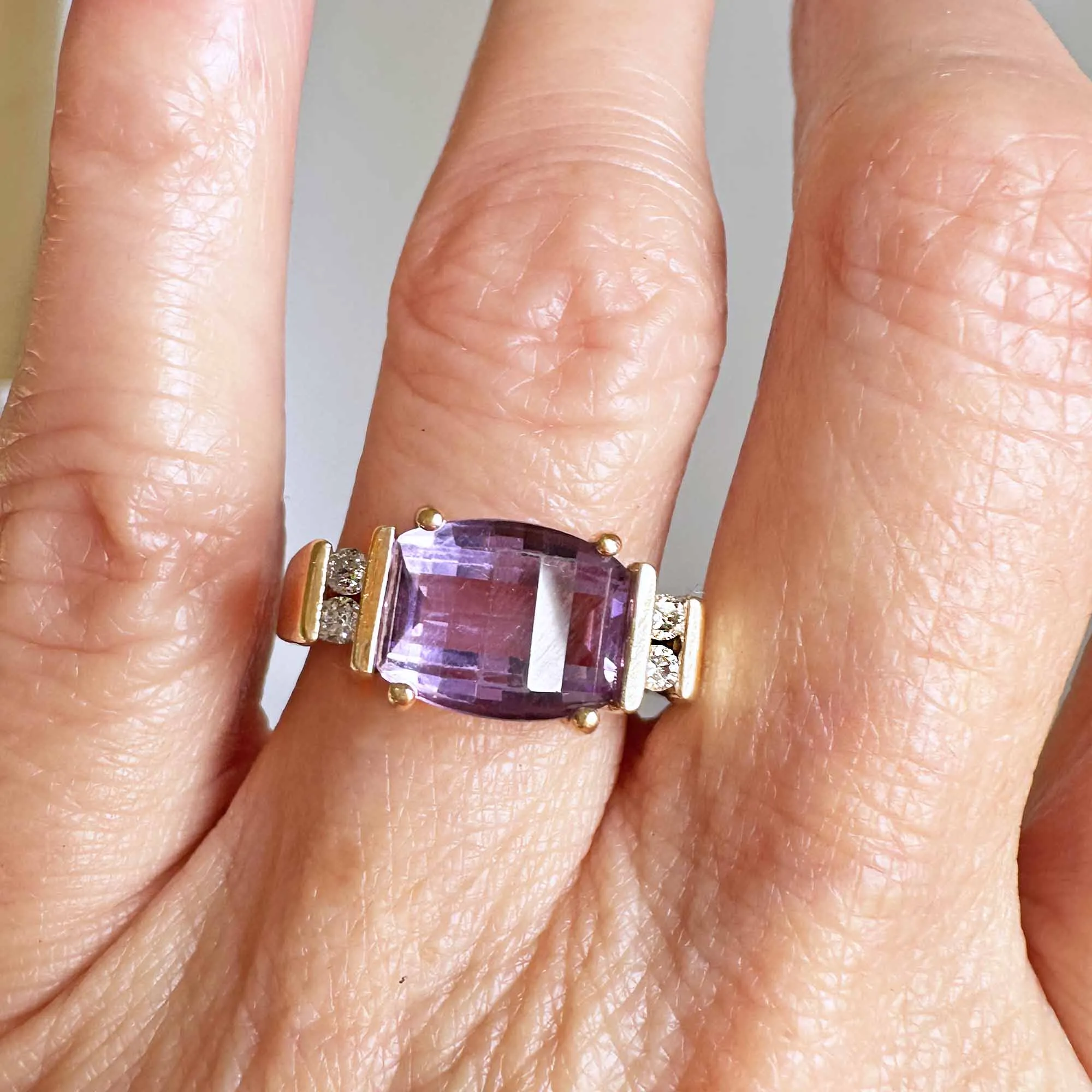 Fancy Diamond Barrel Cut Amethyst Ring Band in Gold