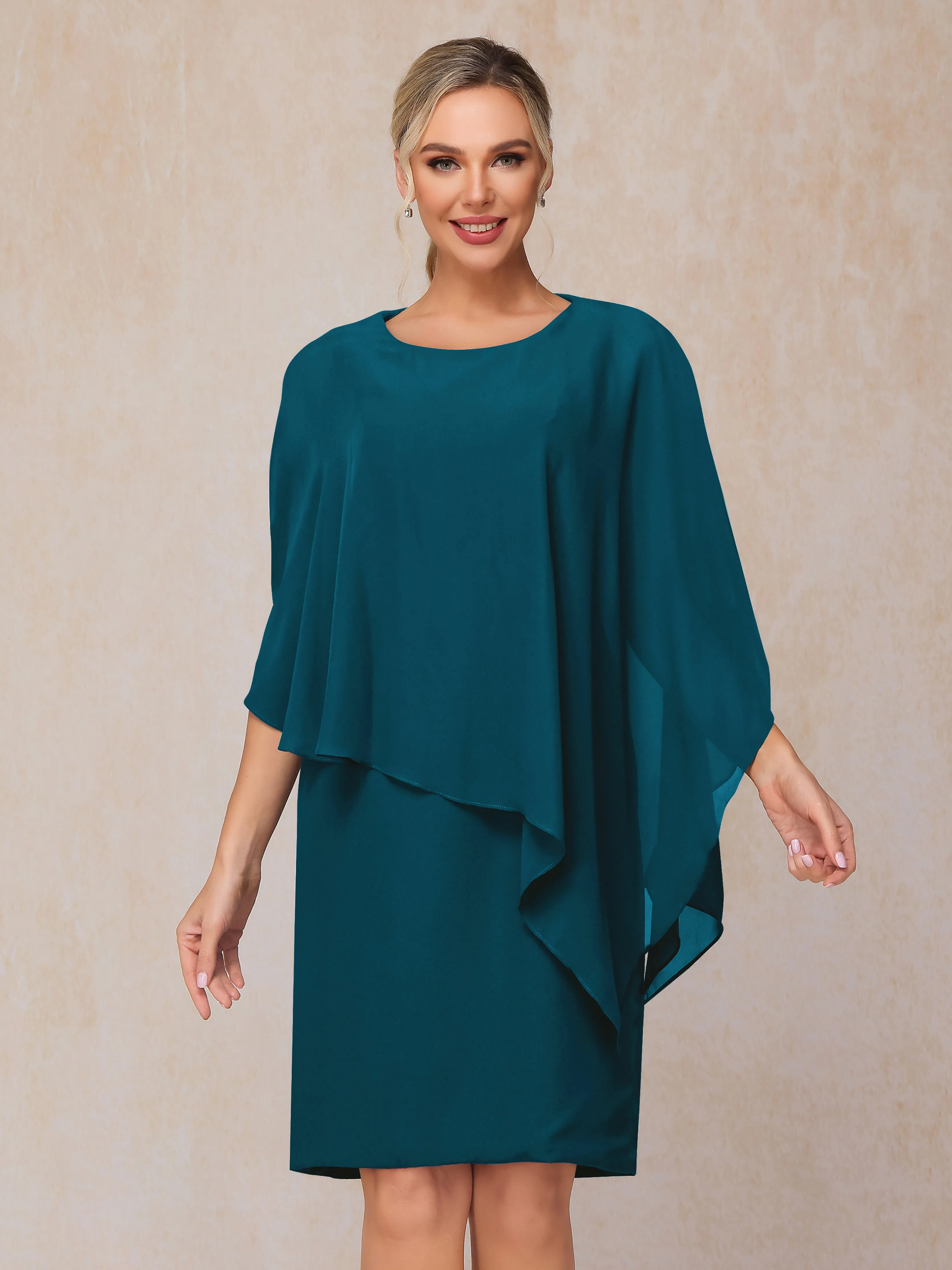 Manches asymétriques Col bateau Mousseline Robe Mère de la Mariée avec cape