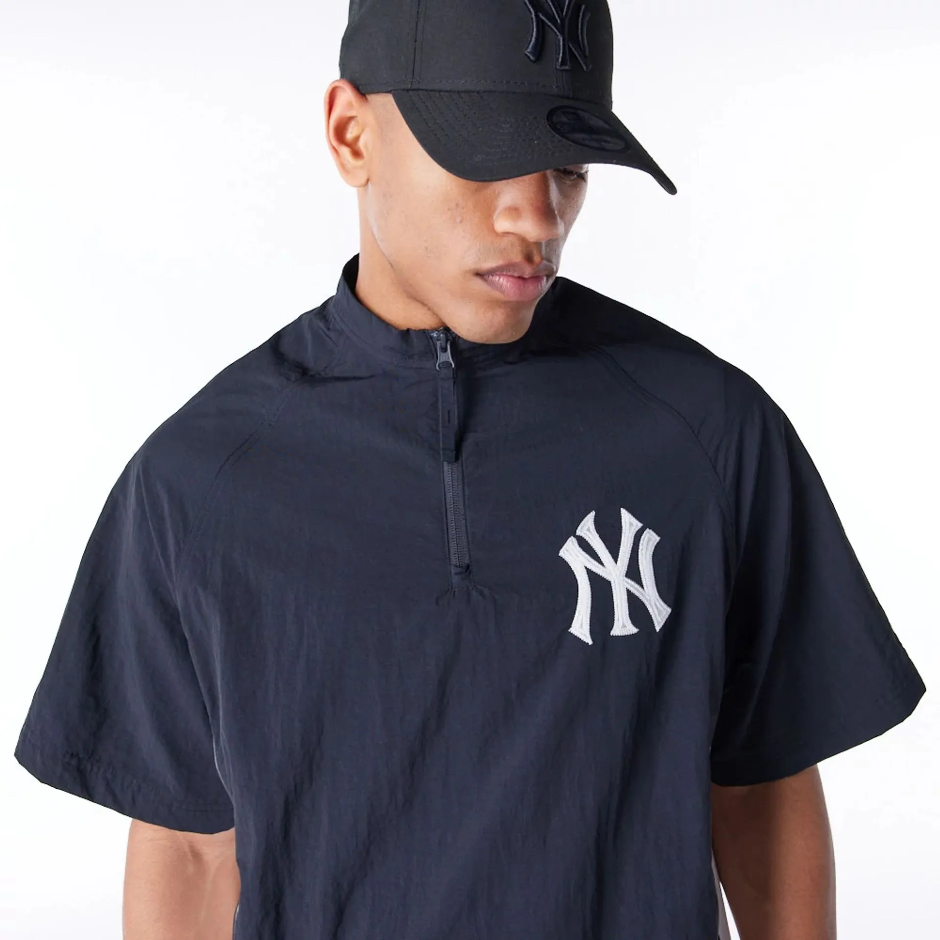 New Era Korea MLB New York Yankees Black Short Sleeve Anorak