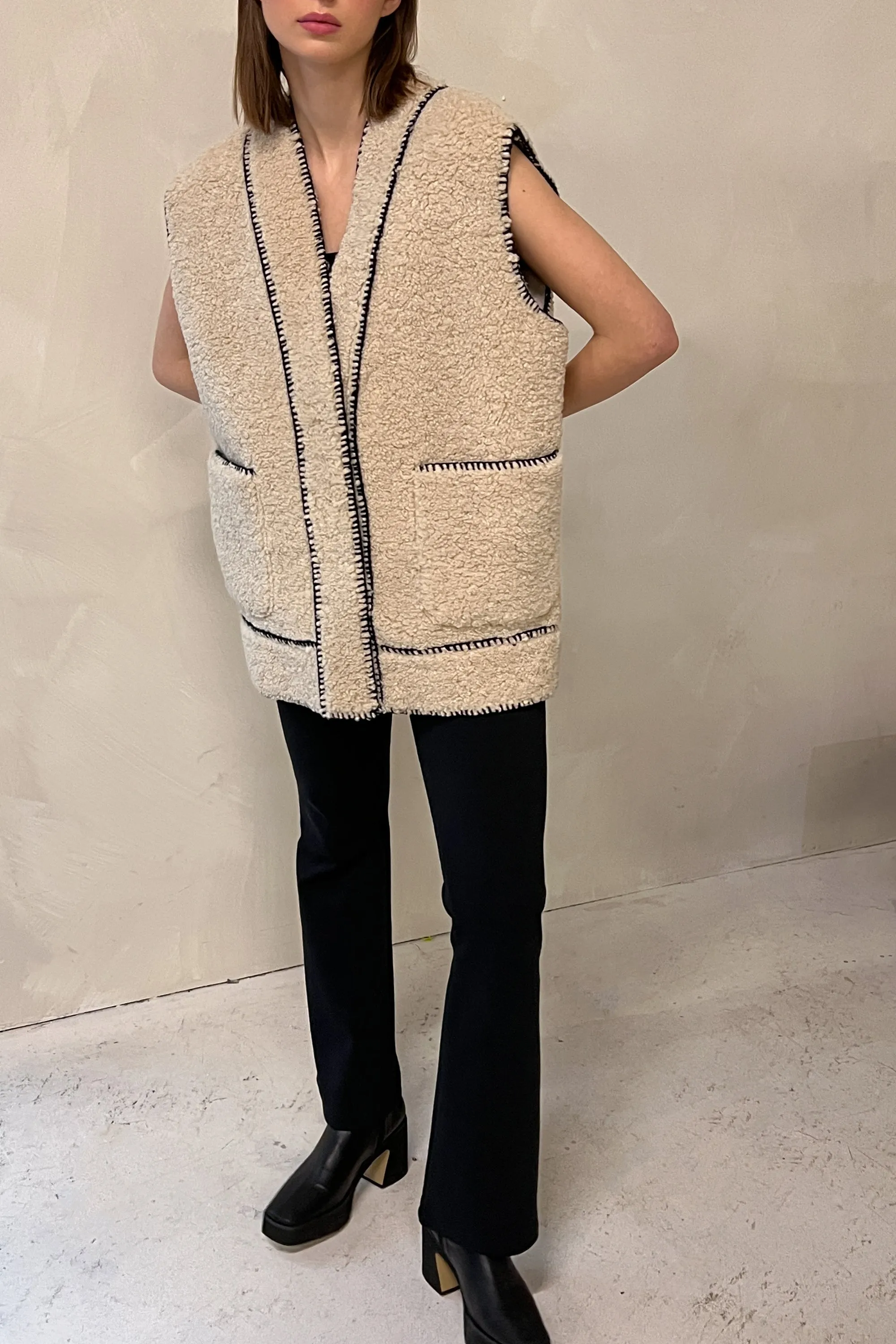 SHEARLING VEST WITH CONTRAST STITCH