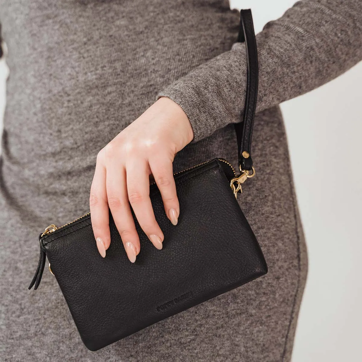 The 3-in-1 Wristlet Black