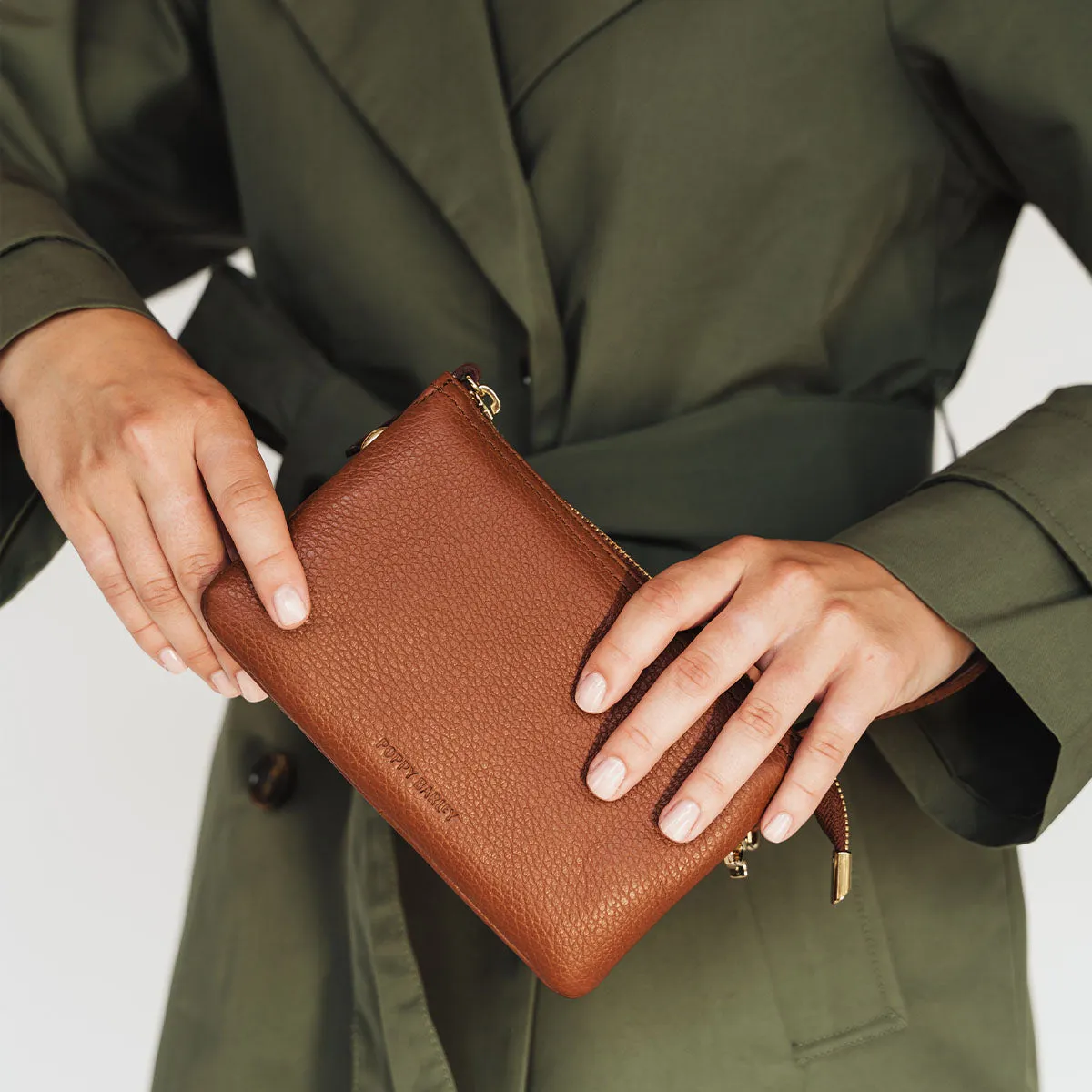 The 3-in-1 Wristlet Hazelnut