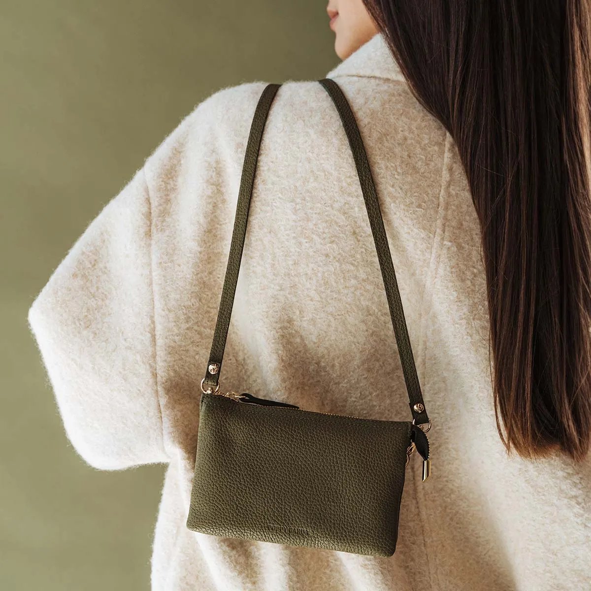 The 3-in-1 Wristlet Olive Pebble