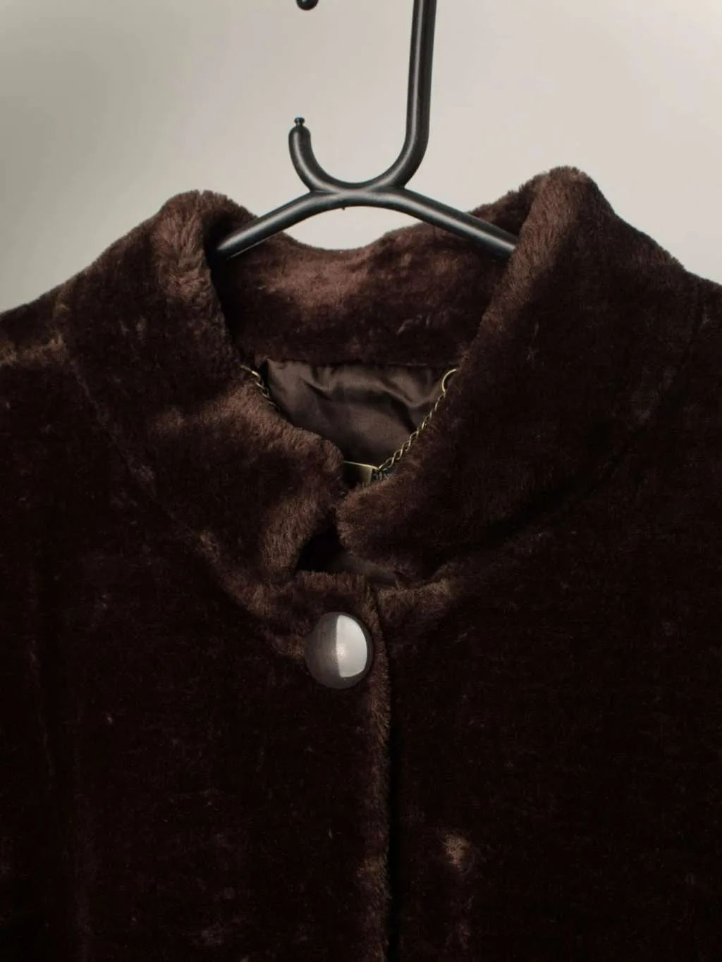 Vintage Dennis Bass faux fur cape in brown – Free Size