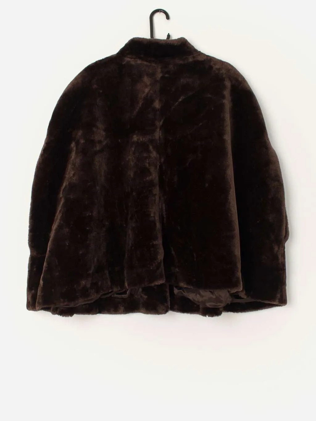 Vintage Dennis Bass faux fur cape in brown – Free Size